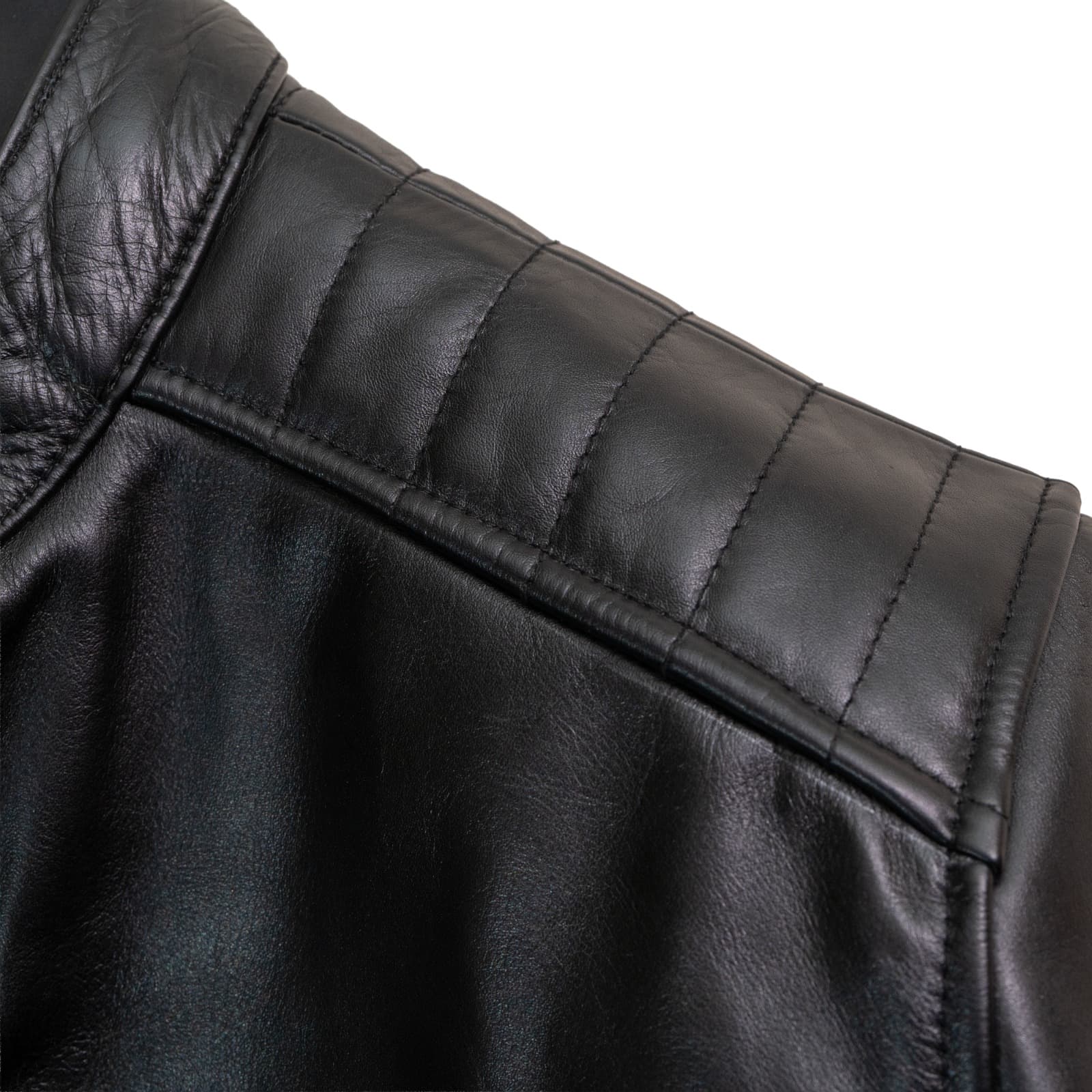 Leather detail thumbnail 2