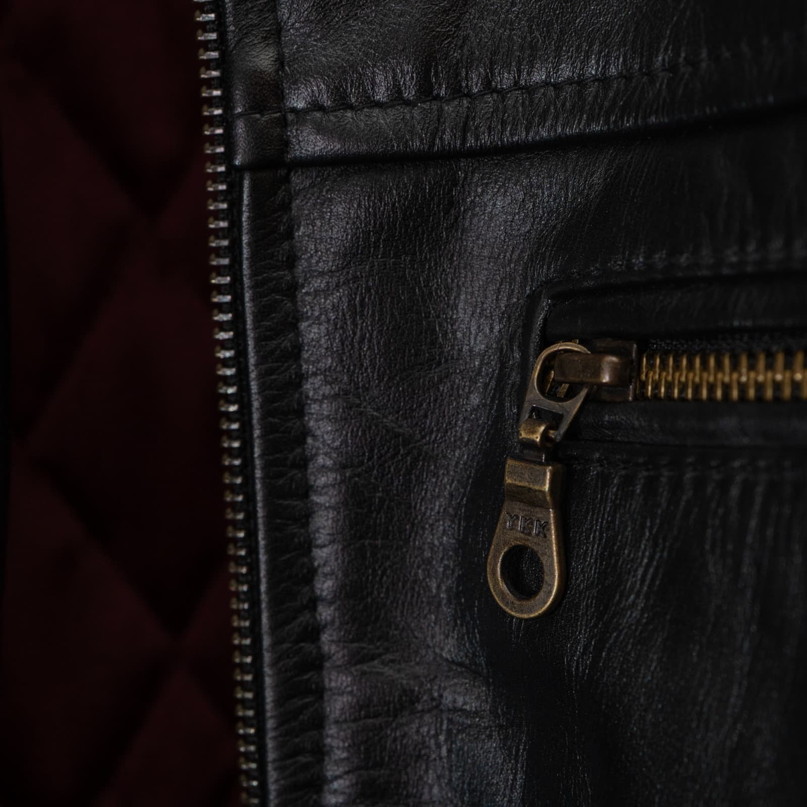 Leather detail thumbnail 3